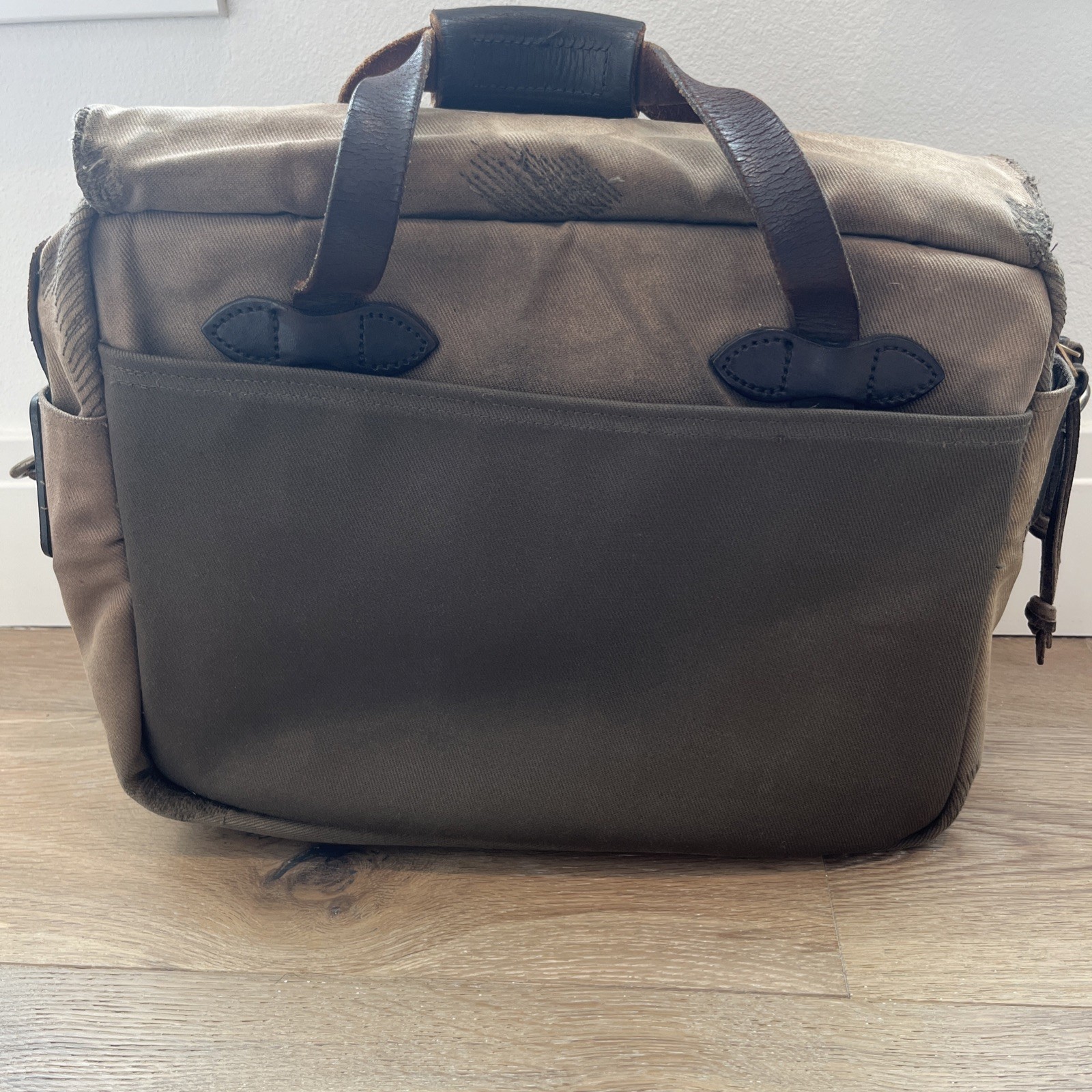 Filson Repaired 258 Padded Computer Bag | Otter Green w/ Darning | Made in USA
