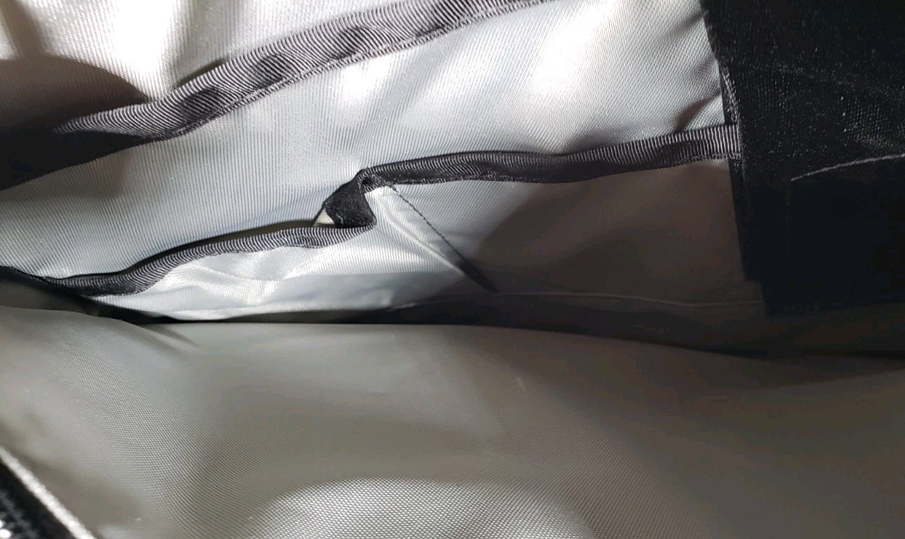 Chrome Industries – Kevlar Reinforced Laptop Bag – Olive **Read Description**