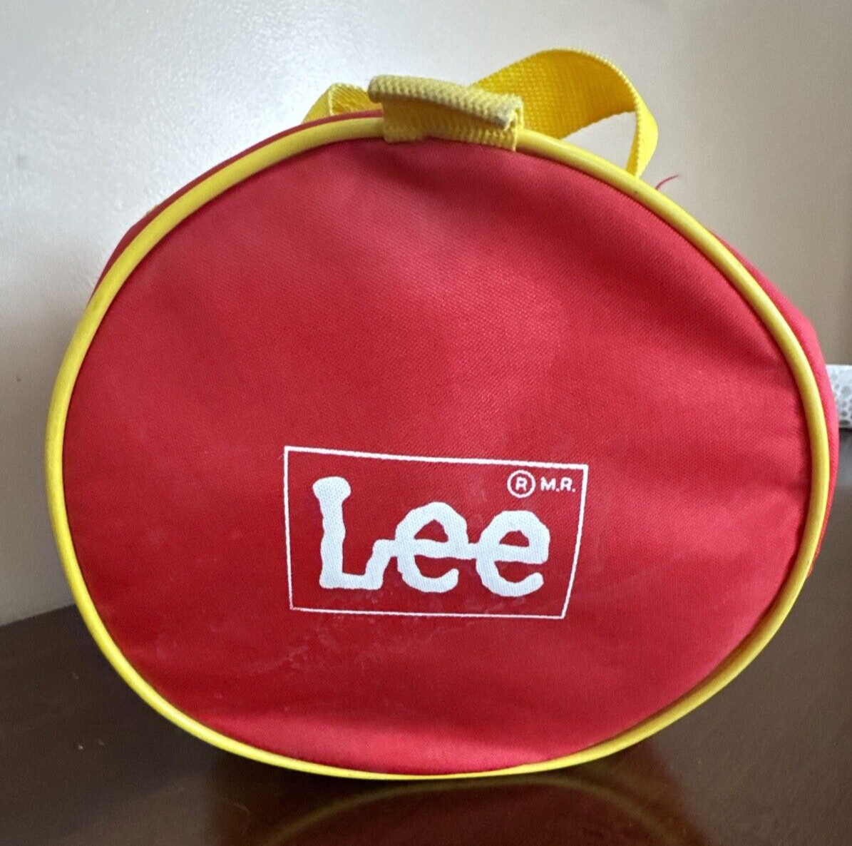 Vintage Lee Jeans Brand Red Nylon Zippered Gym Duffle Tote Bag Retro 80s Aerobic