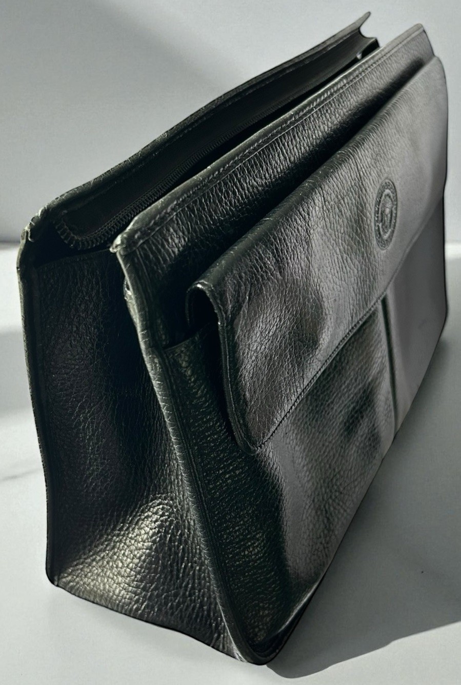 Gianni Versace Clutch Bag Unisex Pebbled Leather Pouch Medusa Zip Pockets Black