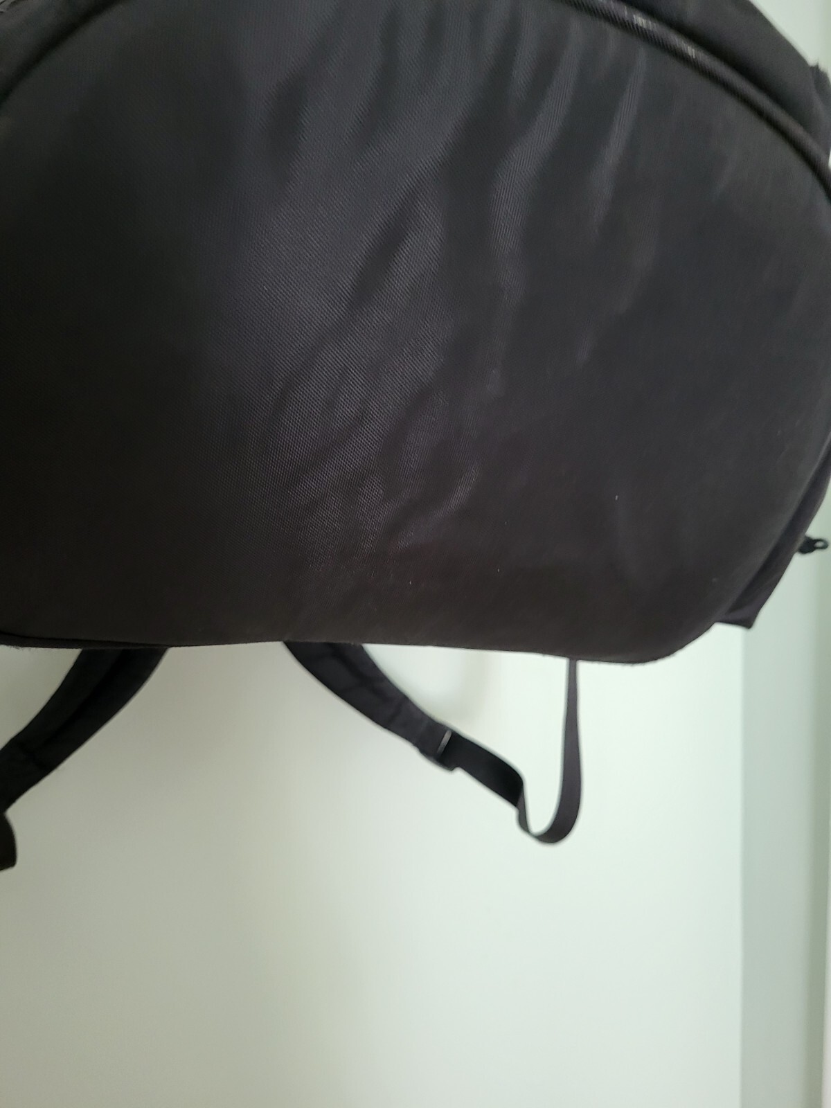 Eddie Bauer Nylon Black Multi Compartment Backpack Gender-Neutral Camping Travel