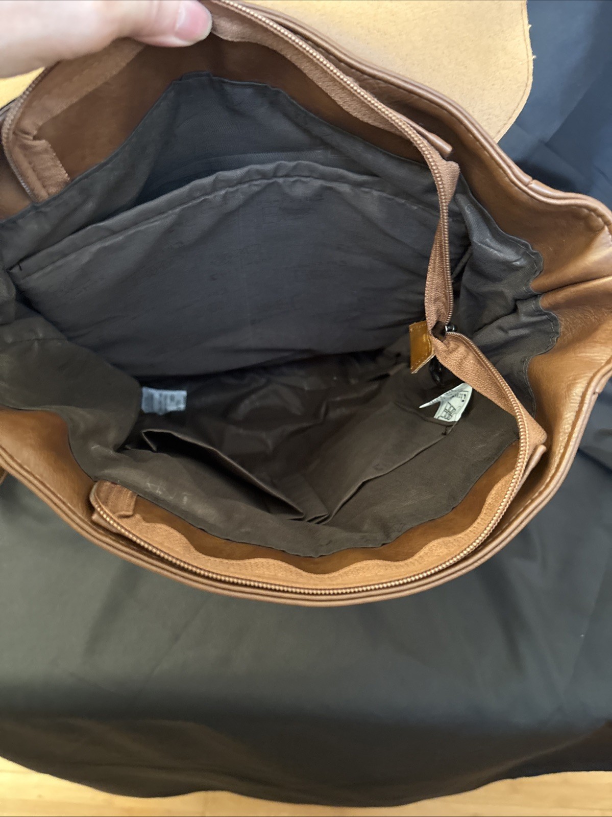 THREE- BOX VEGAN LEATHER BACKPACK VERY CUTE AND LARGE STYLISH VINTAGE