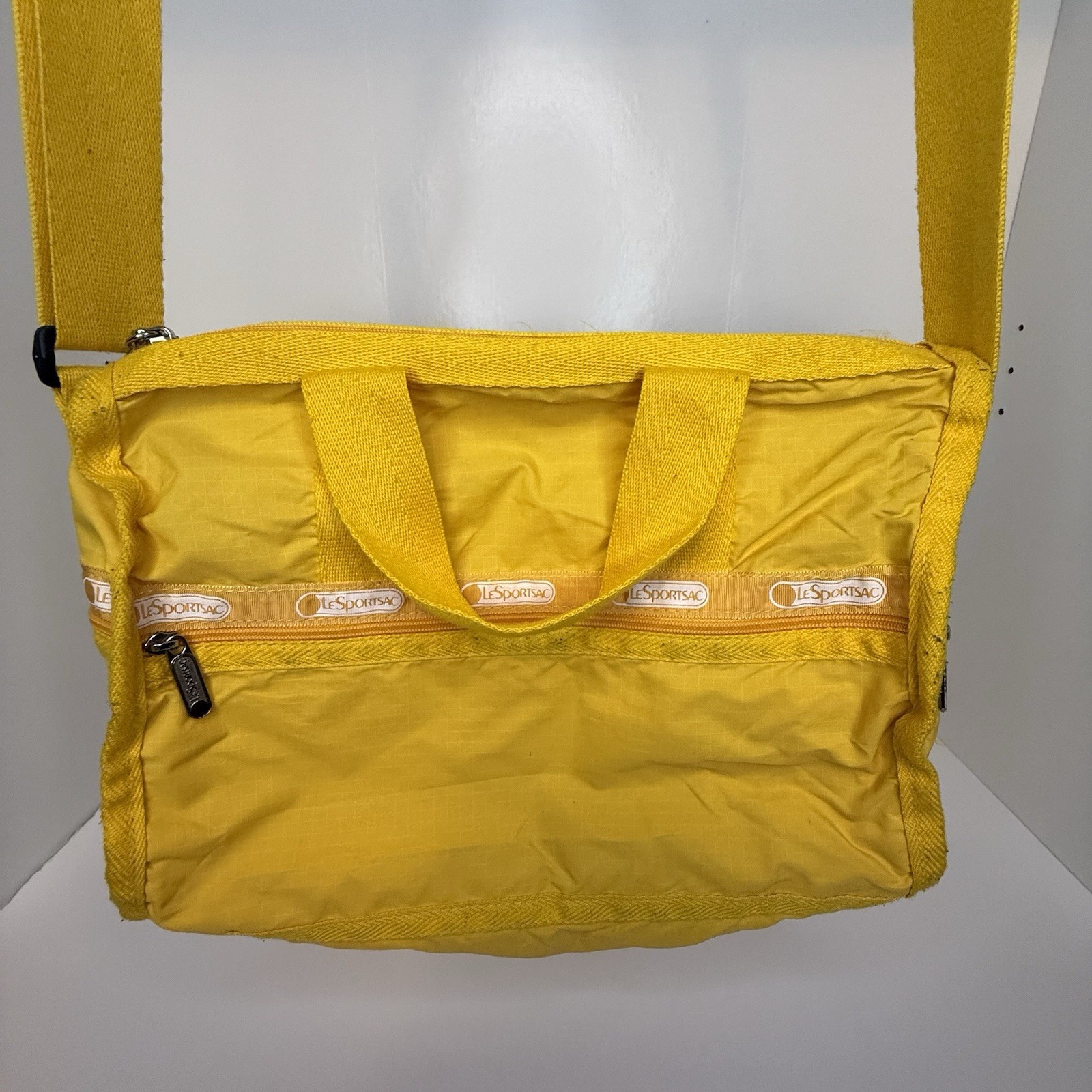 LeSportsac Adjustable Strap Carry On Crossbody Bag Yellow USA Vtg 80s 13”x10”x5”