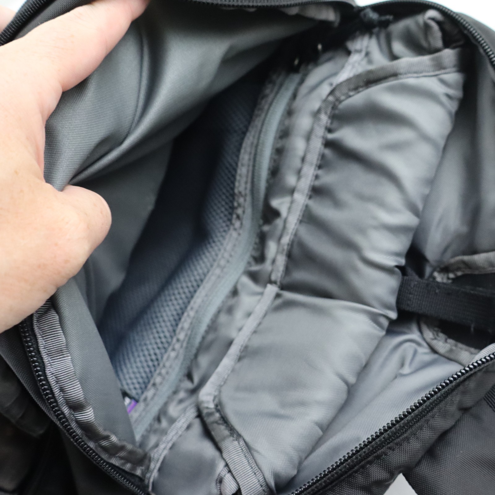 Patagonia Refugio 26L Backpack Black Laptop Bag Daypack Hiking Travel School