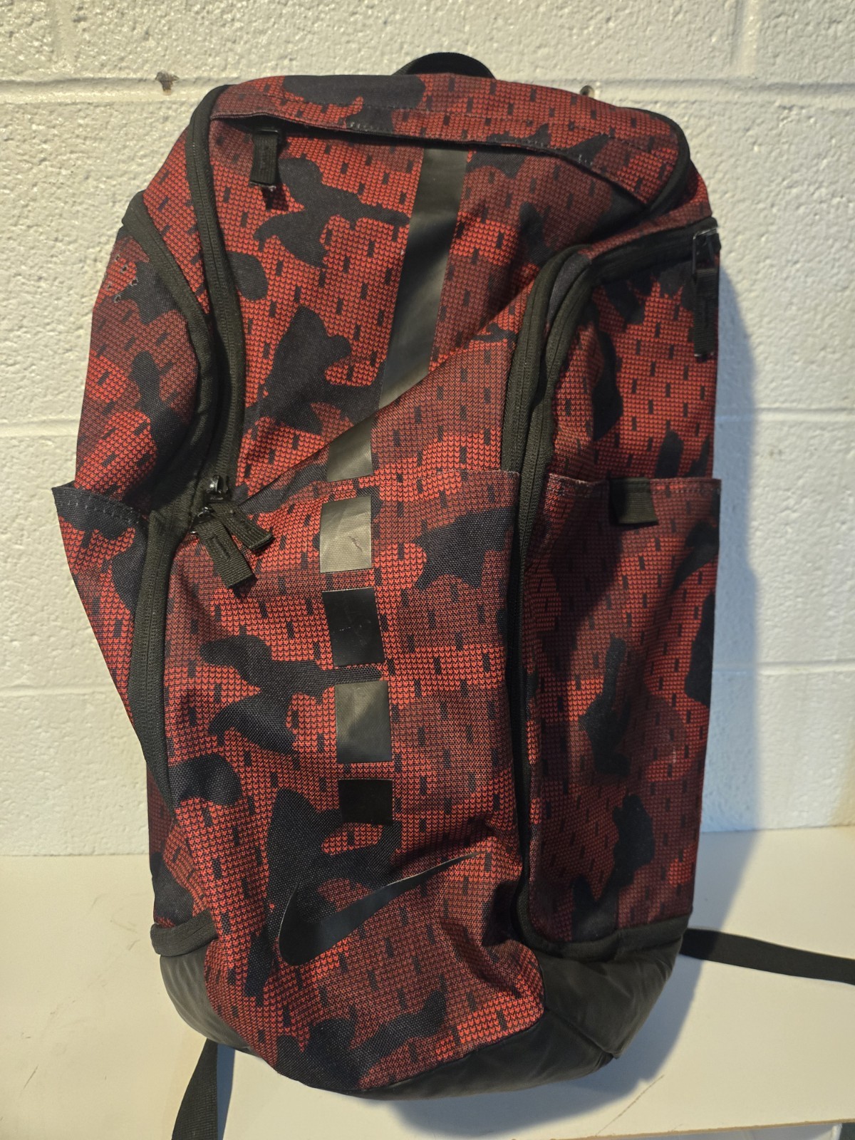 Nike Elite Backpack 24″x14″ Black And Red Camo Used Good Condition