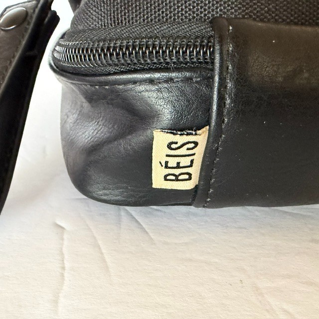 Beis The Dopp Kit Black Toiletry Bag Organizer Zippered 2 compartments