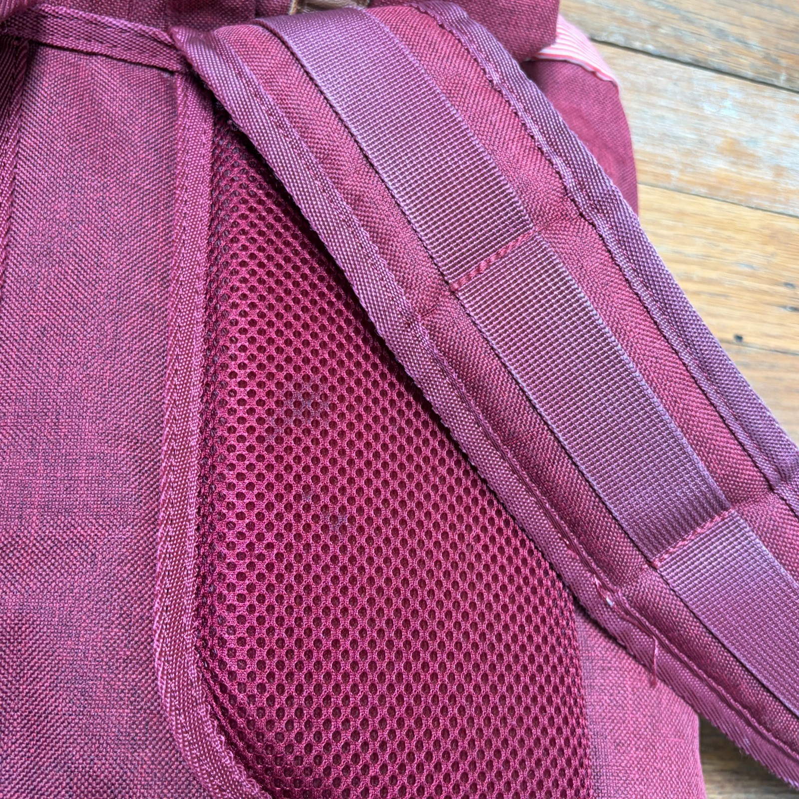 Herschel Maroon Backpack Buckle Closure Adjustable Strap Padded Pockets