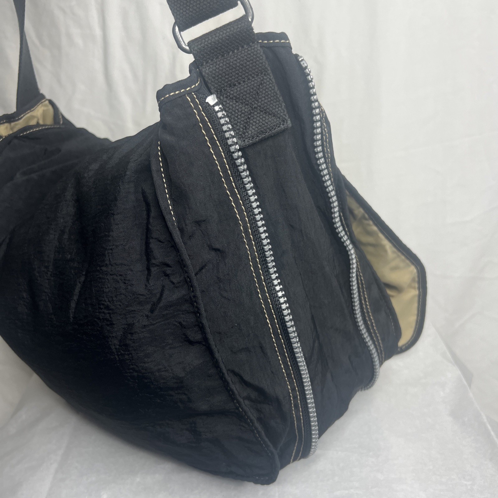 KIPLING MAD HOUSE MESSENGER BAG Crossbody expanding Black Nylon Canvas 14X14X4”