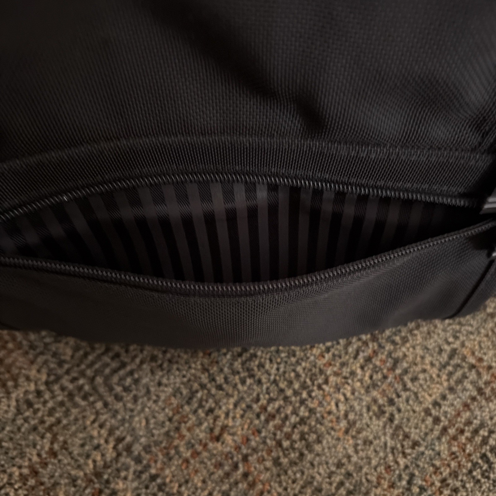 Tumi Alpha 3 3-in-1 convertible backpack messenger bag in black MSRP $395 used
