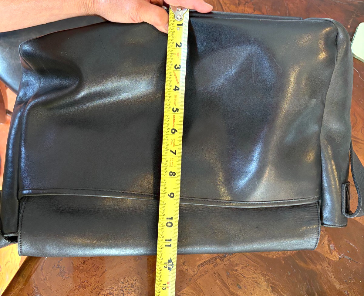 GAP Vintage Black Glossy Cow Leather Messenger Bag Crossbody Strap 15″X 12″x4.5″