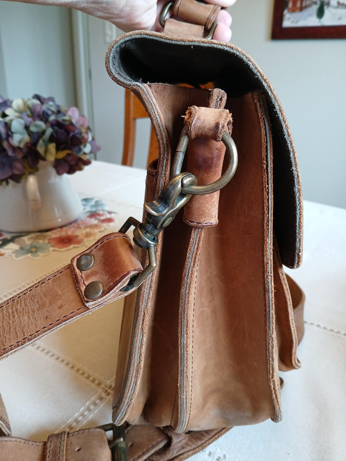 MEN’S VINTAGE BUFFALO JACKSON TRADING Co LEATHER DOUBLE POCKET MESSENGER BAG
