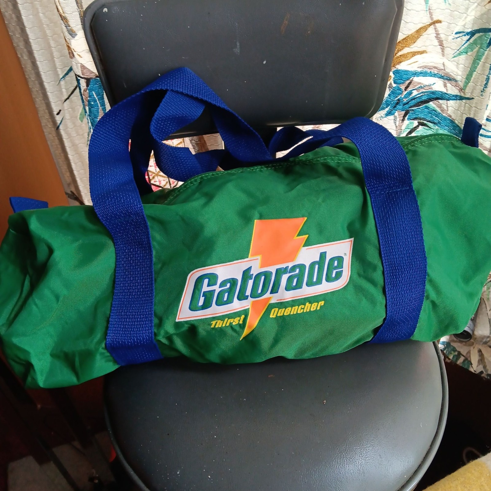 Vintage Gatorade Mini Duffle Bag 1990’s 19x9x9″ NWOT New