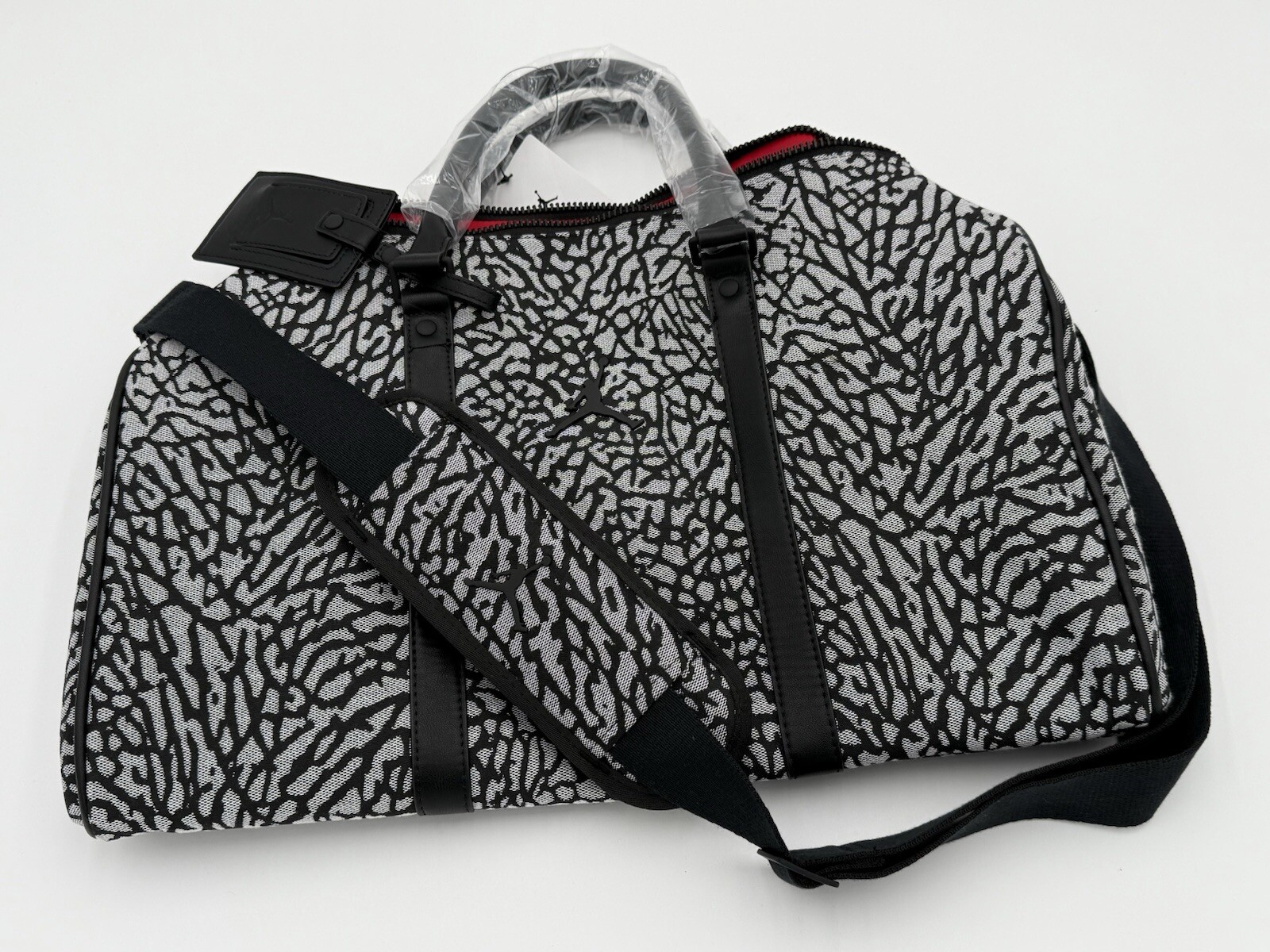 SIZE-M (20L) Nike Air Jordan Monogram Duffle Bag Cement Crake MM0978-100