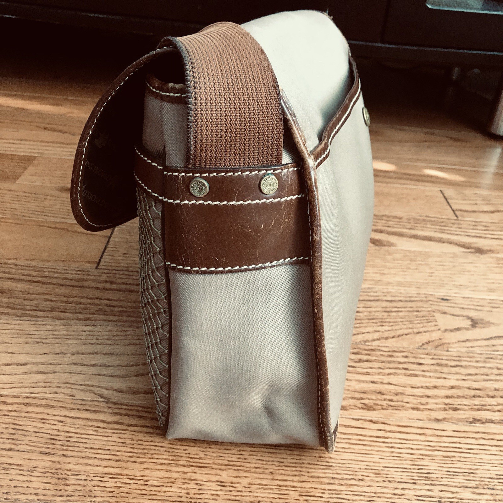 Hunting World Authentic RARE Shoulder Canvass Leather Brown Tan Messenger Bag