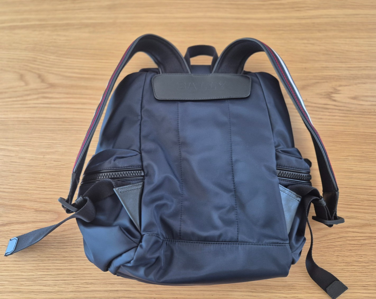 BALLY CREW NAVY BACKPACK MULTI POCKET RACKSACK MODEL 6226234 ITALY HARDLY USED