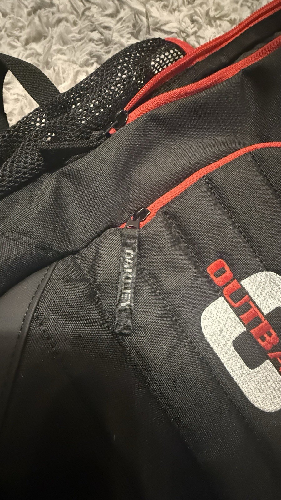 Oakley Black/Red Backpack Zip Closure Adjustable Strap Pockets Double Handles