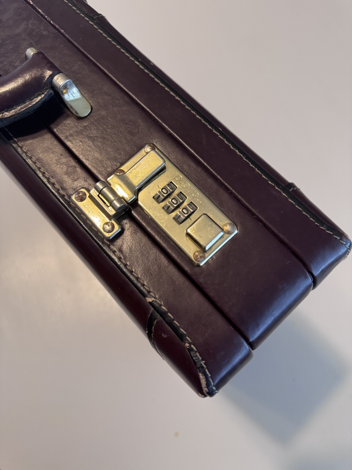 VTG Mallard Top Grain Leather Briefcase Attache Case Combo Lock Brown Burgundy