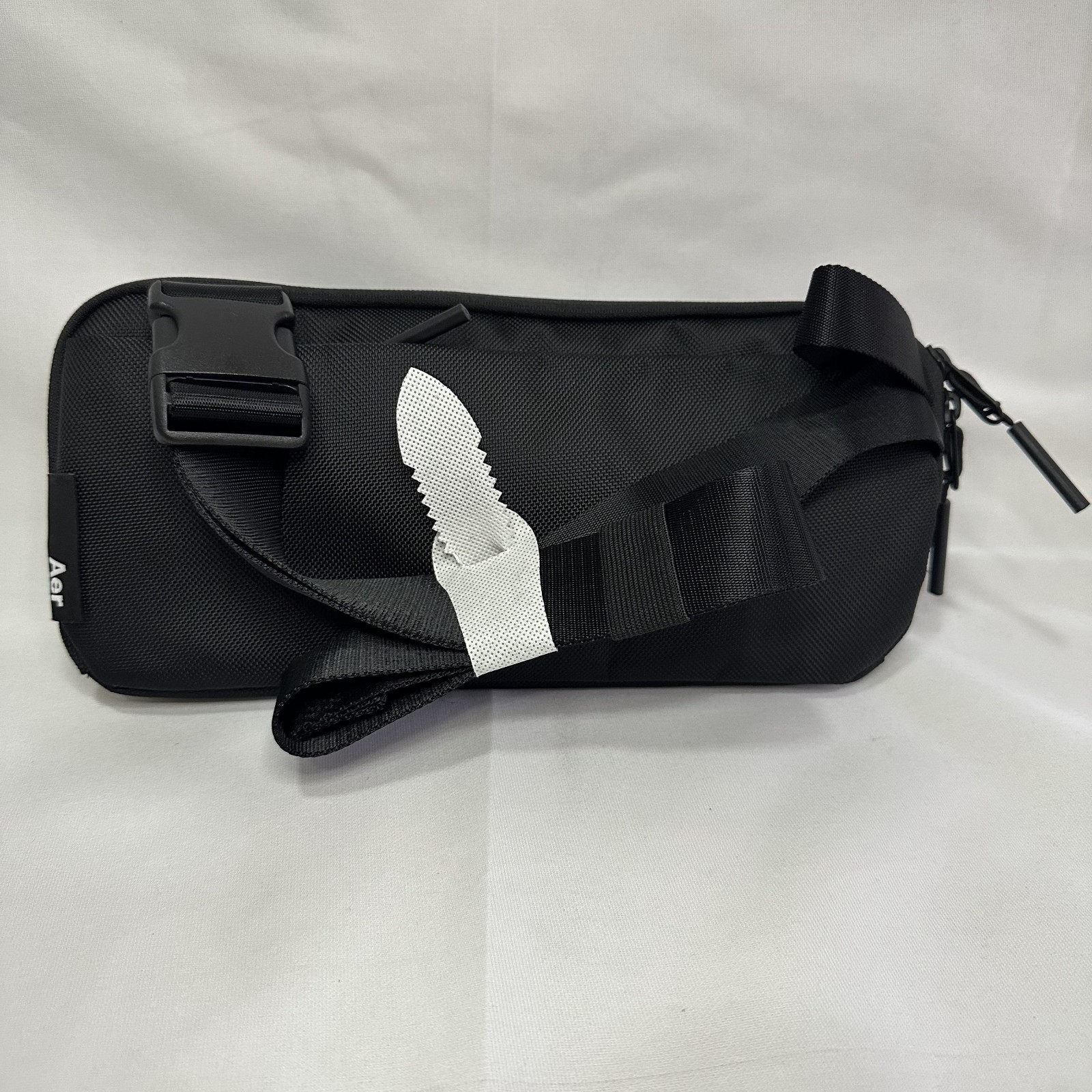 Aer Day Sling 2 Black 4.5L Travel Crossbody EDC Bag
