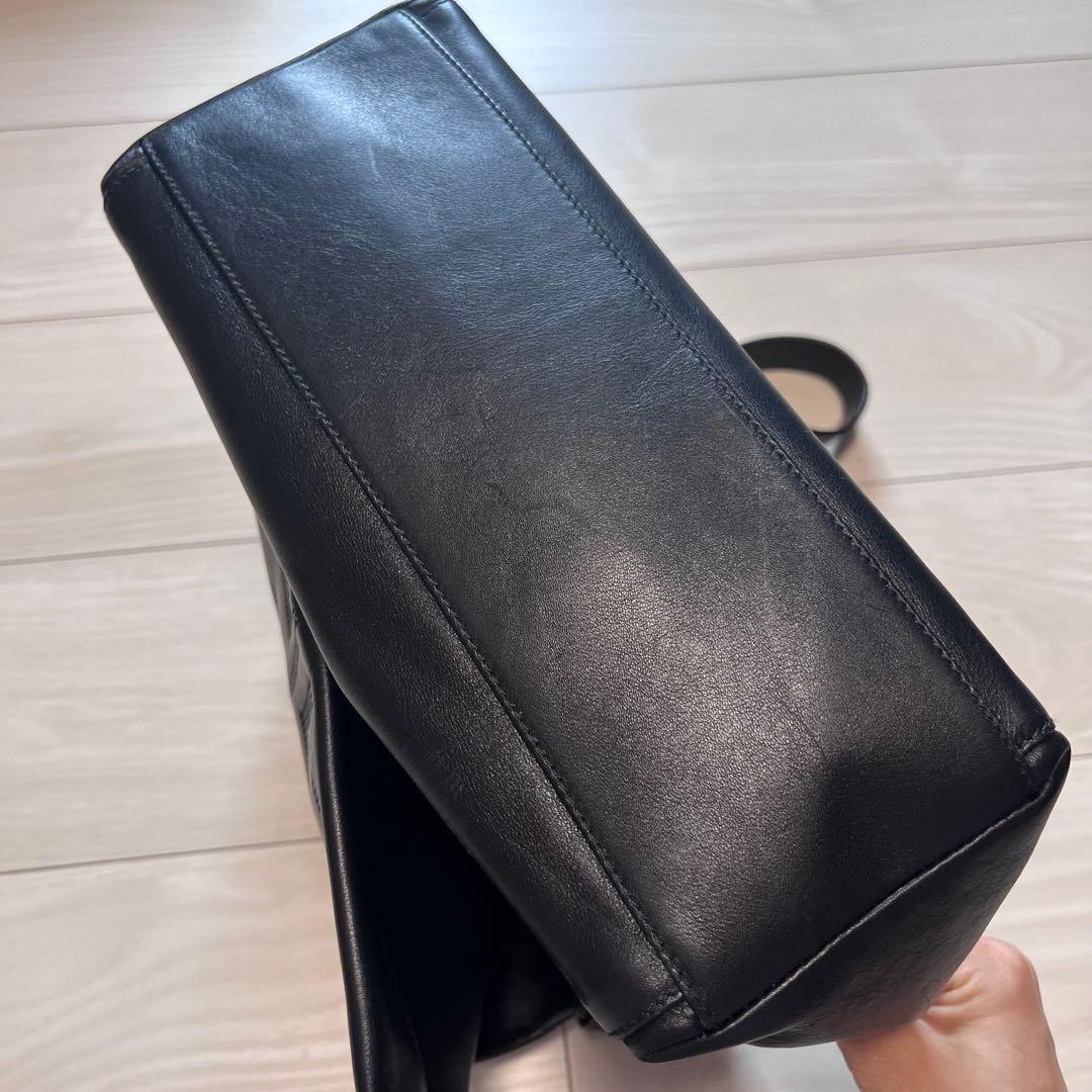 Givenchy Authentic Flap Shoulder Bag Messenger Bag 4G Logo Business Leather
