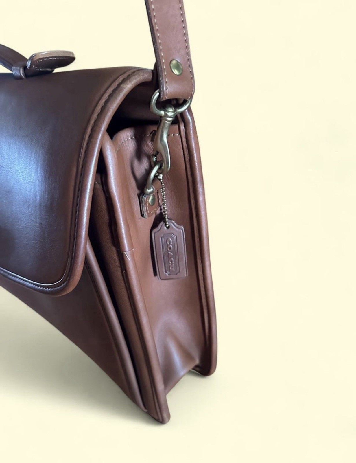 Coach Brown Men’s Briefcase/Document Case Turn Lock, Adjustable Strap, Pockets