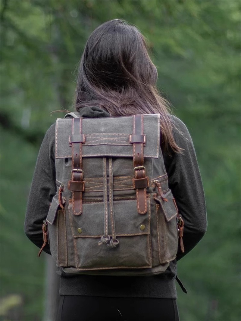 Retro Oil Wax Canvas Backpack Large Capacity Outdoor Travel Bag Leisure Knapsack