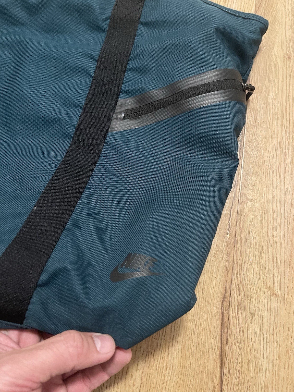 NIKE AZEDA 2.0 TOTE BAG FULL ZIP POCKETS DAILY ESSENTIALS GYM ACCESSORIES