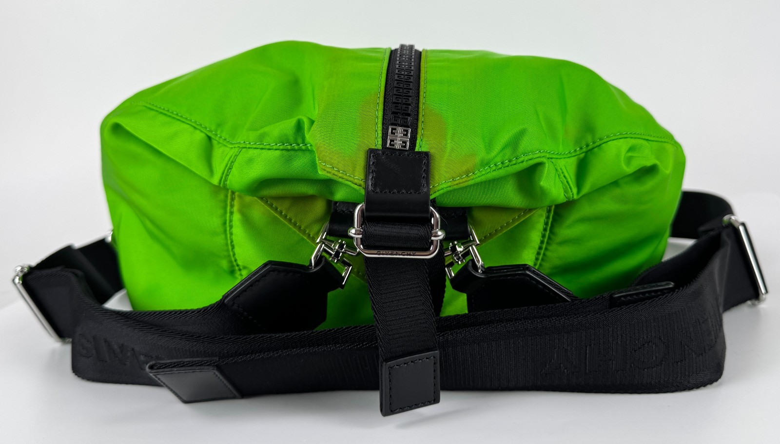 $1,250 Givenchy NWT Auth Green G Zip Duffel Bag Backpack Pockets Handle Adjust