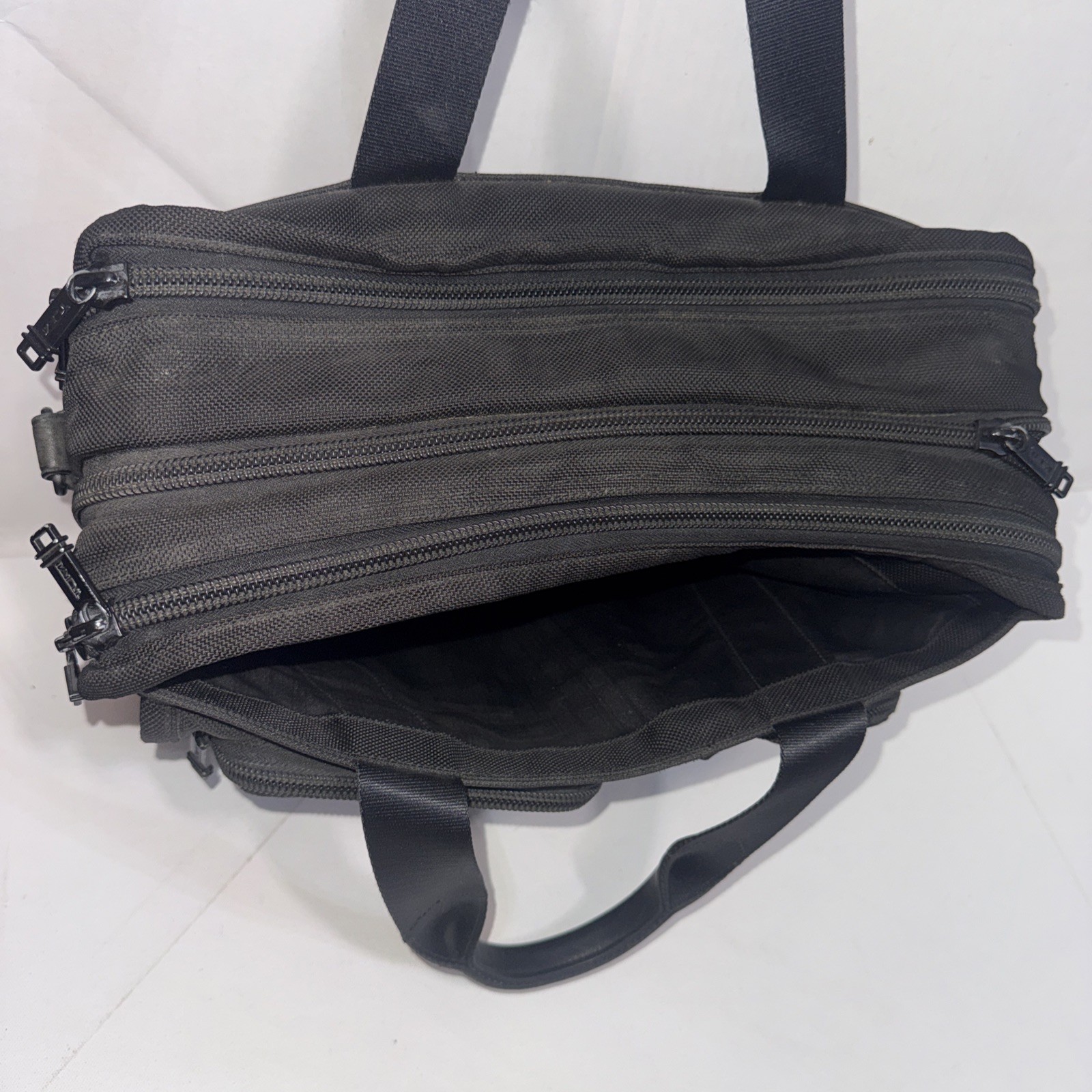 Tumi Alpha 3 Black Ballistic Nylon Designer Expandable Organizer Laptop Brief