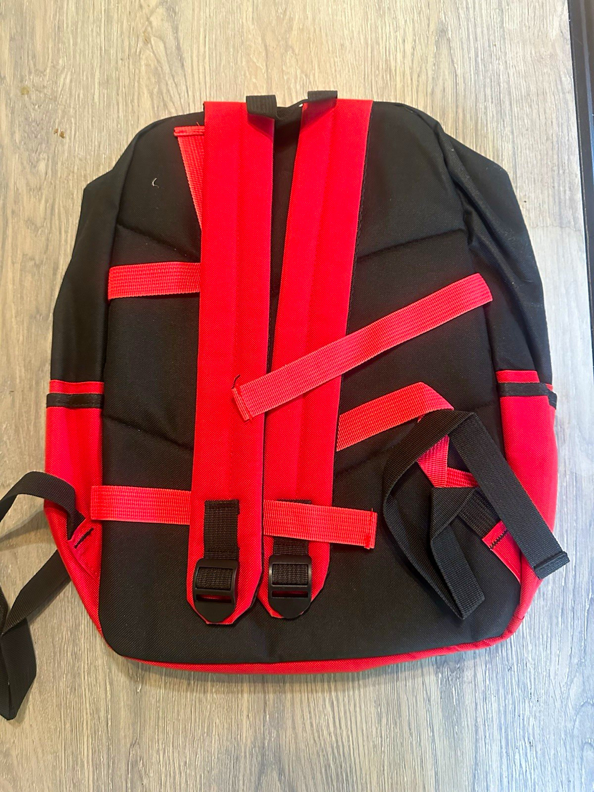 QIAOJIATU Red/Black Colorblock Backpack Zip & Buckle, Adjustable Straps Pockets