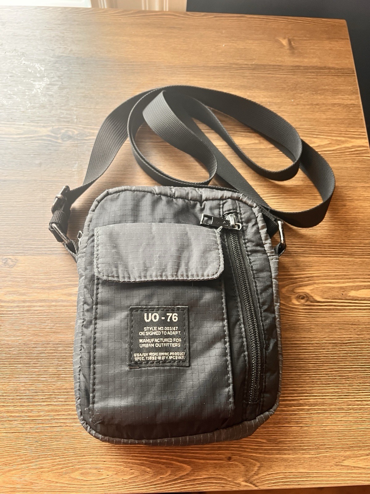 Urban Outfitters Unisex Crossbody Bag Black