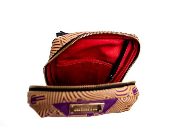 Hitman Crossbody Luxury Slingbag. Vegan leather, ripple print, suede interior!