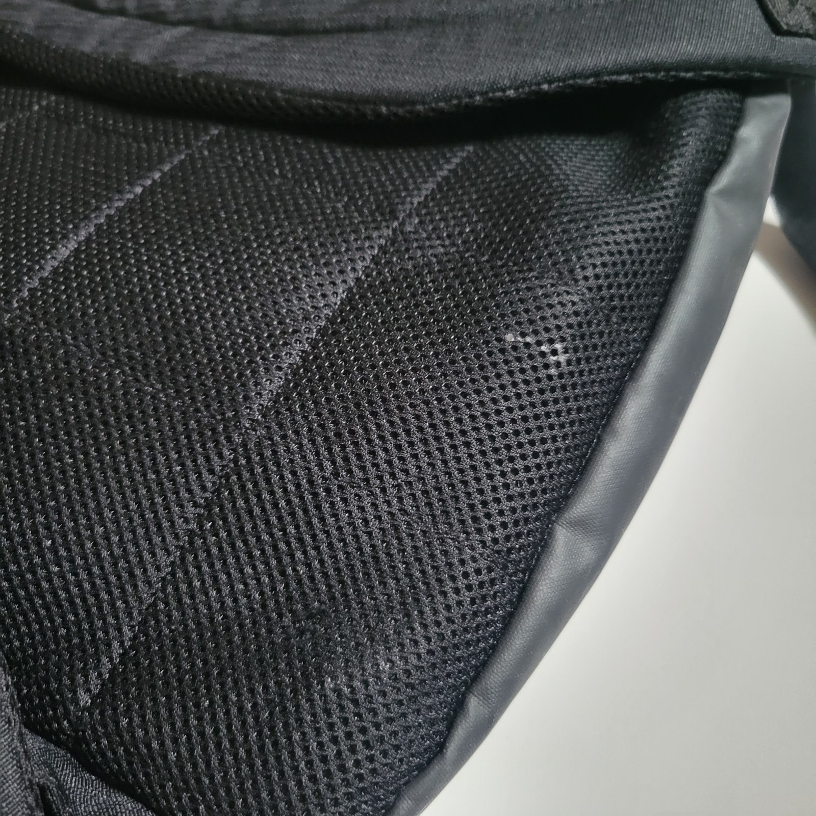 Nike Brasilia 9.5 Backpack Medium Training Sports Backpack Black 18×12″