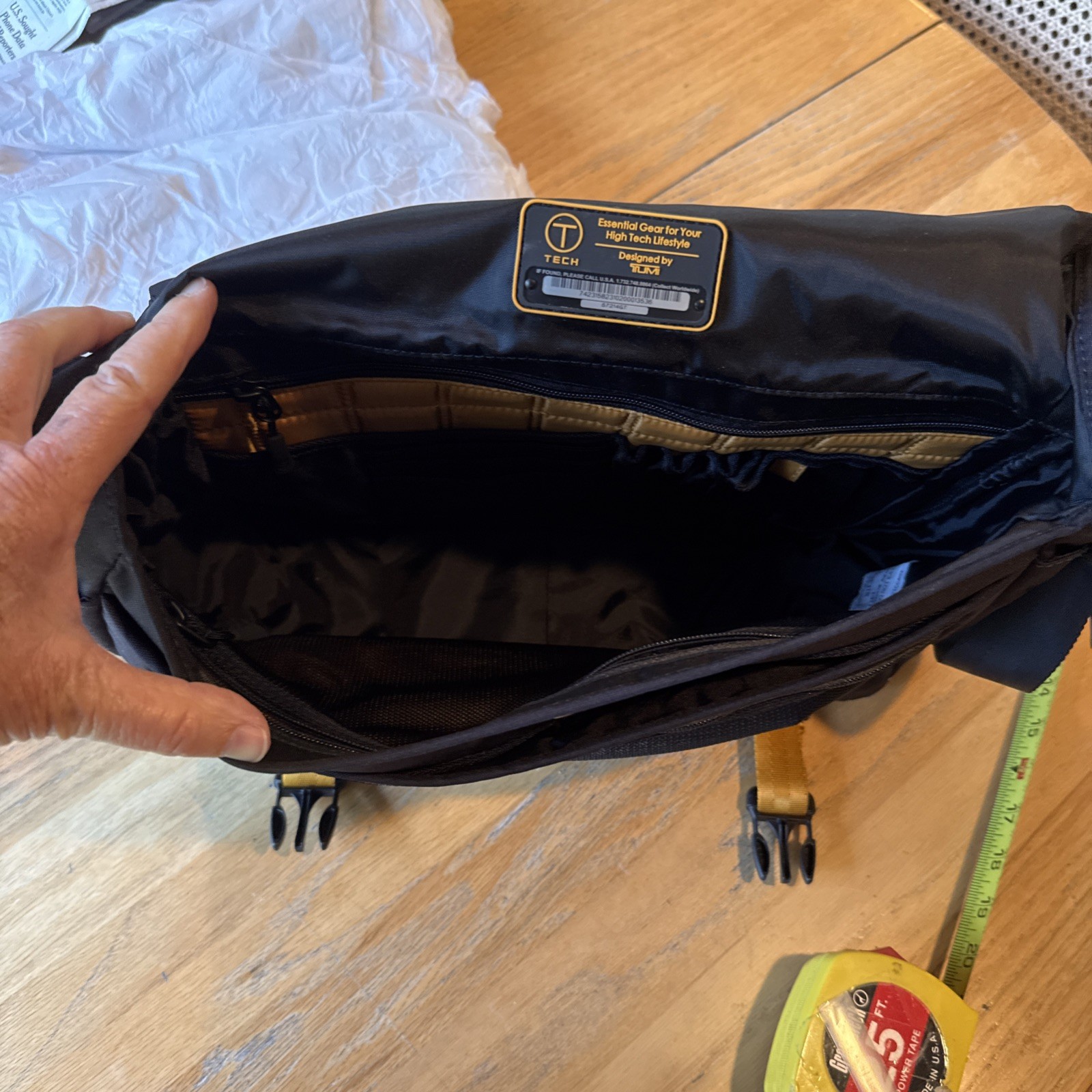 TUMI – T-tech Crossbody Messenger Bag – Model No. 57214GT- Black