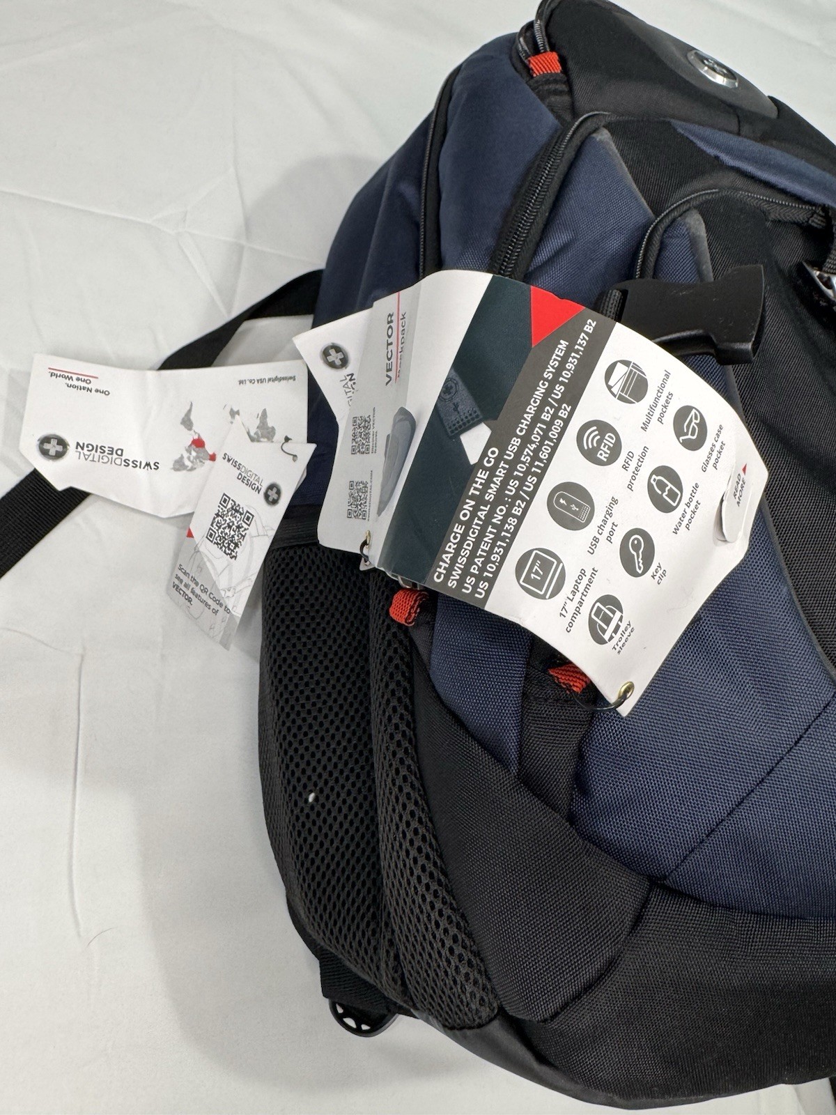 NWT Swiss Digital Design UniVector SD803-01 Backpack, USB Charging Port, RFID
