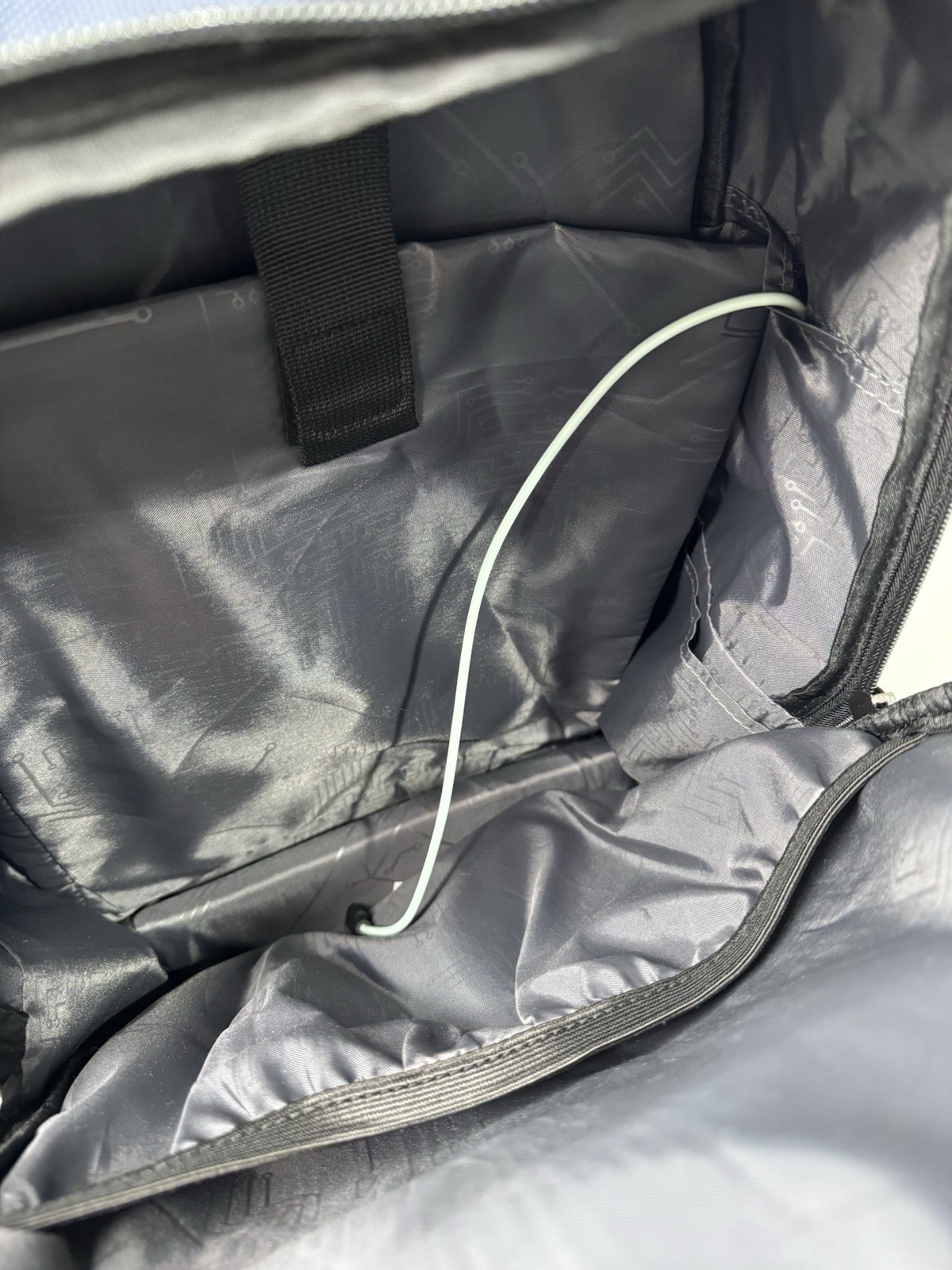 NWT Swiss Digital Design UniVector SD803-01 Backpack, USB Charging Port, RFID