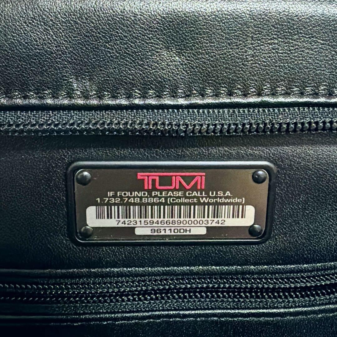 TUMI 96110DH Black Leather Slim Business Portfolio Laptop Briefcase 16.1in