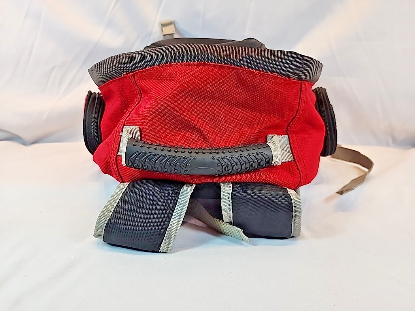 Vintage 90’s Eastsport Backpack Book Bag Red Black Many Pockets Cup Holders