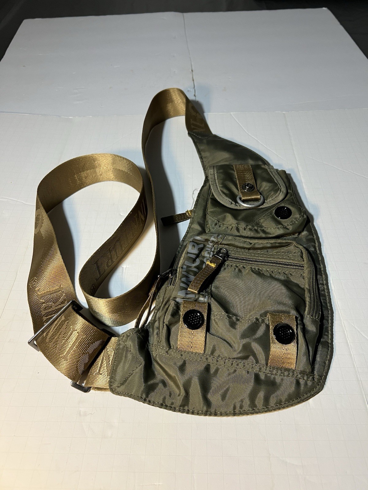 INNTURT Crossbody Sling Bag Green/Tan Solid Zip/Snap Adjustable Strap Pockets