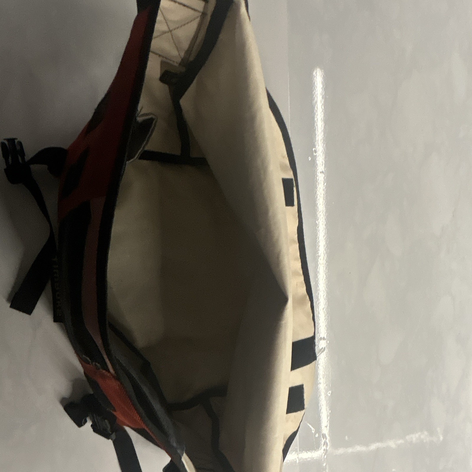Timbuk2 OFAKMessenger Bag Red Pink Crossbody Laptop Commuter Shoulder Bag Medium