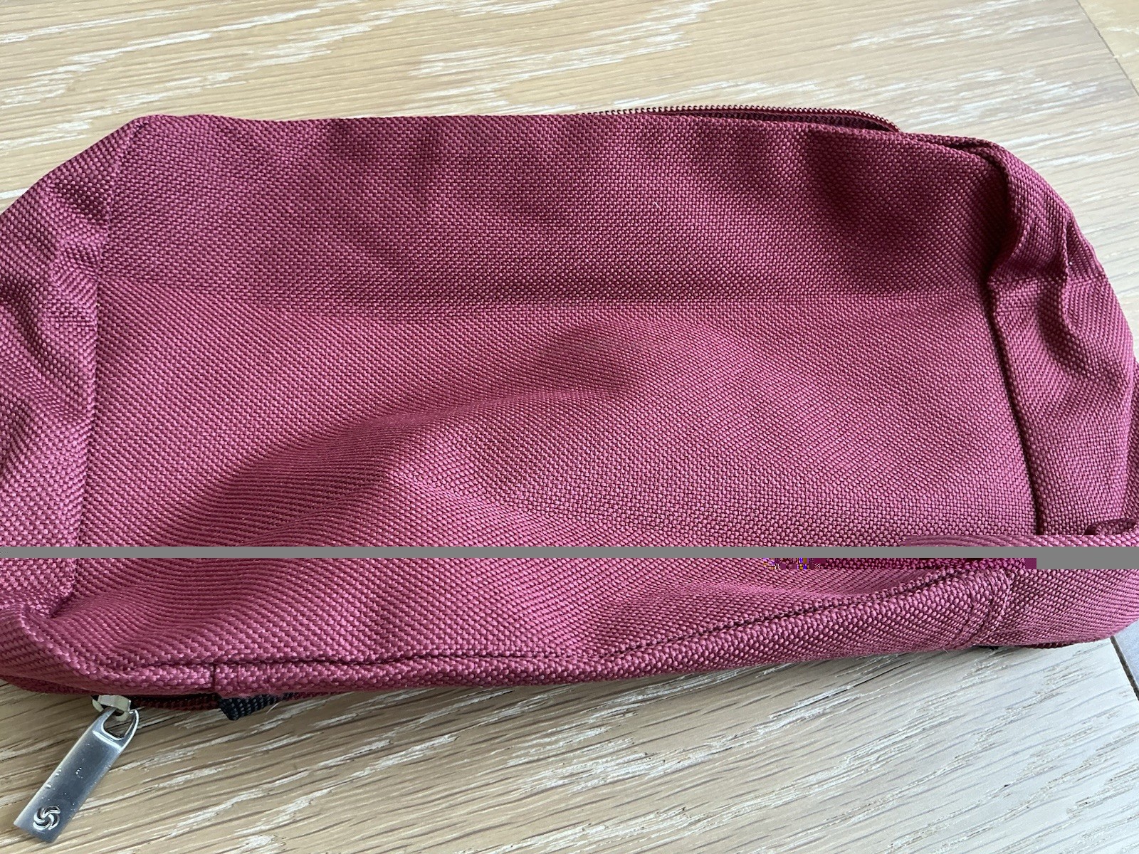 SAMSONITE TOILETRY BAG MAKEUP TRAVEL JEWELRY Burgundy Red ZIP BAG MESH POUCH
