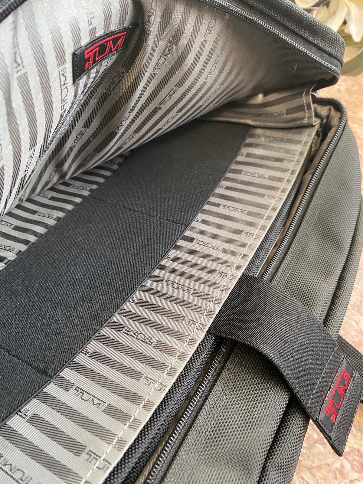 TUMI Alpha Black Ballistic expandable Laptop Business Briefcase 26041D4 EUC $595