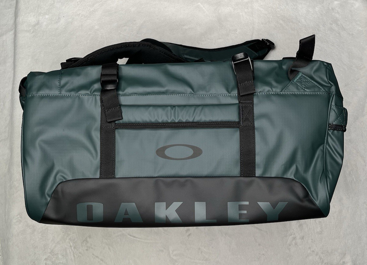 NEW $140 Oakley Road Trip RC Duffle Travel Bag 50L Green Backpack FOS901037 Gym