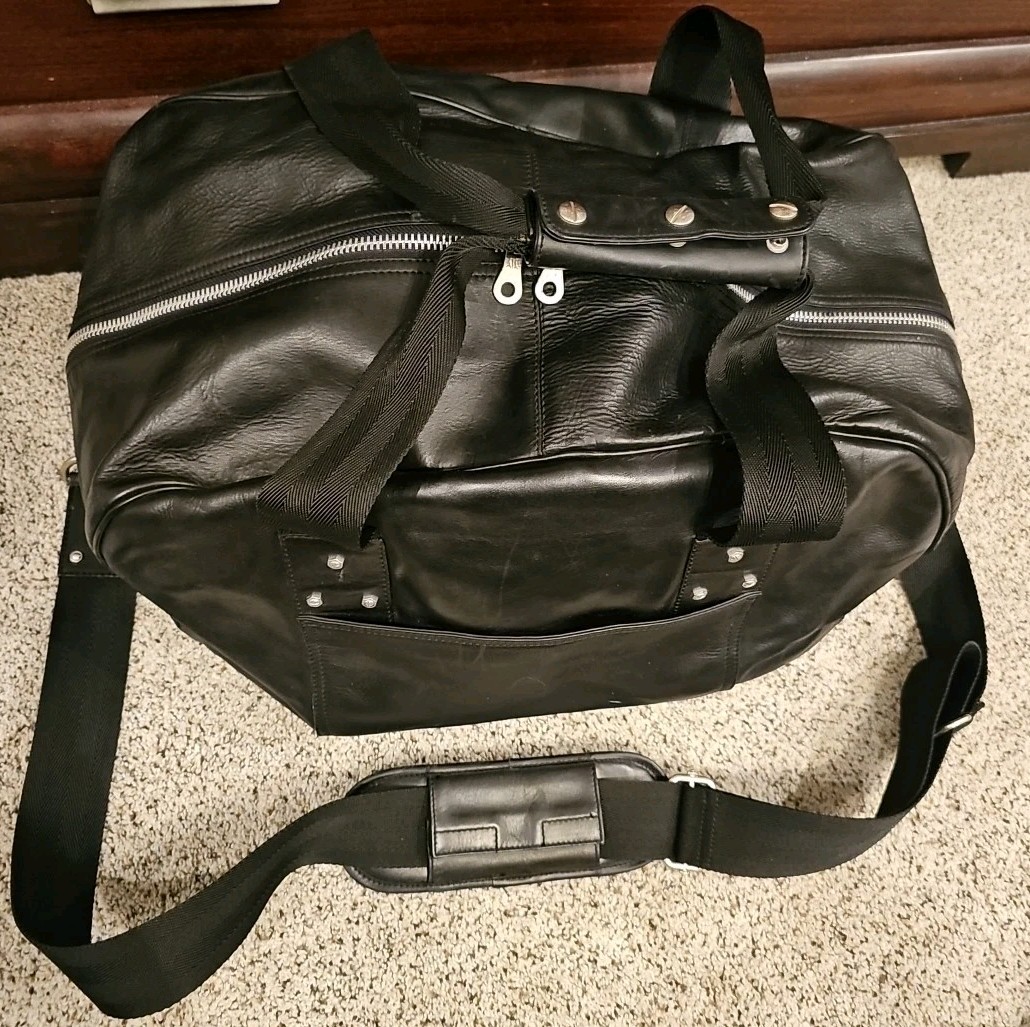 Armani Exchange Duffle Bag 18″x11″x11.5″ Black Leather Satchel Travel Vacation