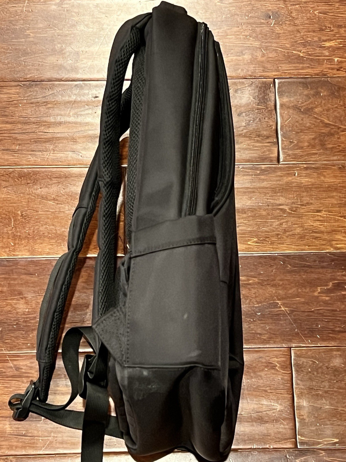 Borg Warner Black Gray Multi Zip Pocket 18″ x 12.5″ x 5″ Padded Laptop Back Pack