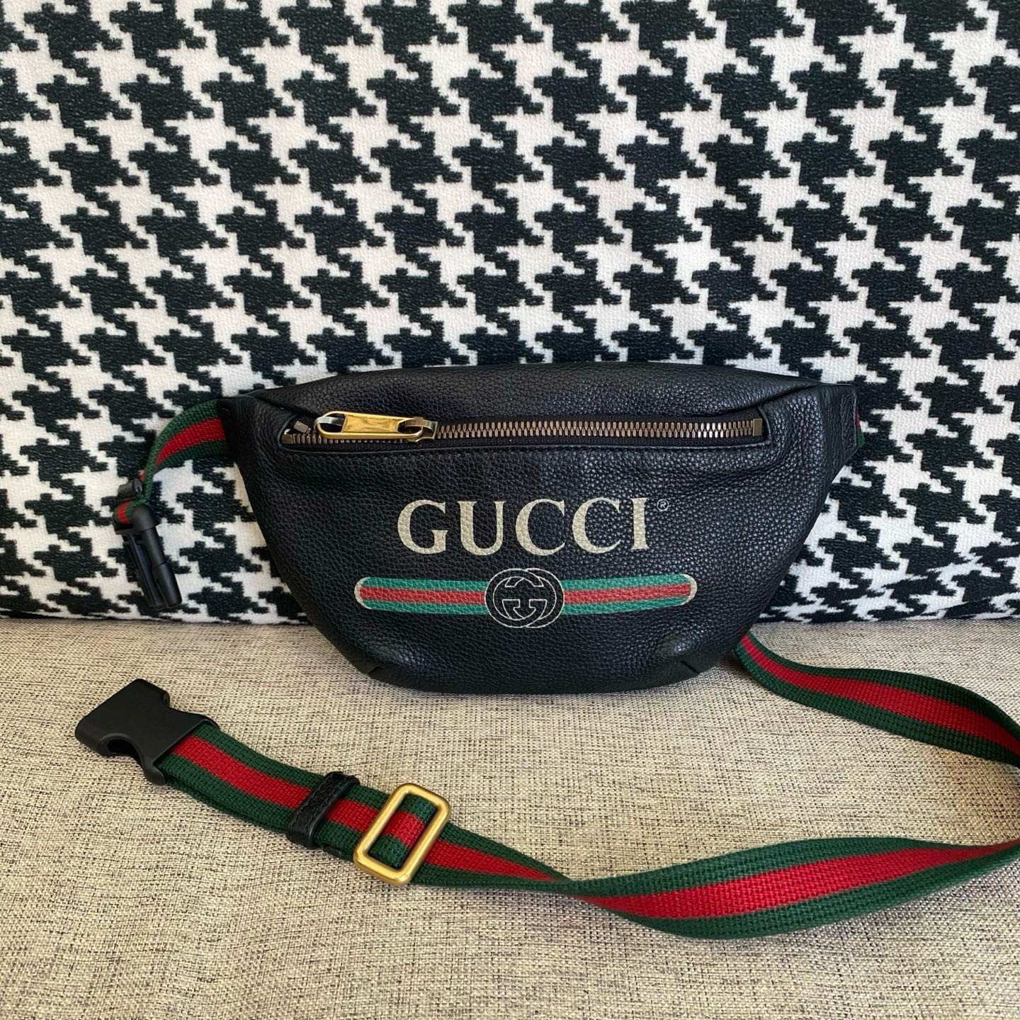 Gucci Print Leather Belt Bag Black Vintage Logo Waist Pouch