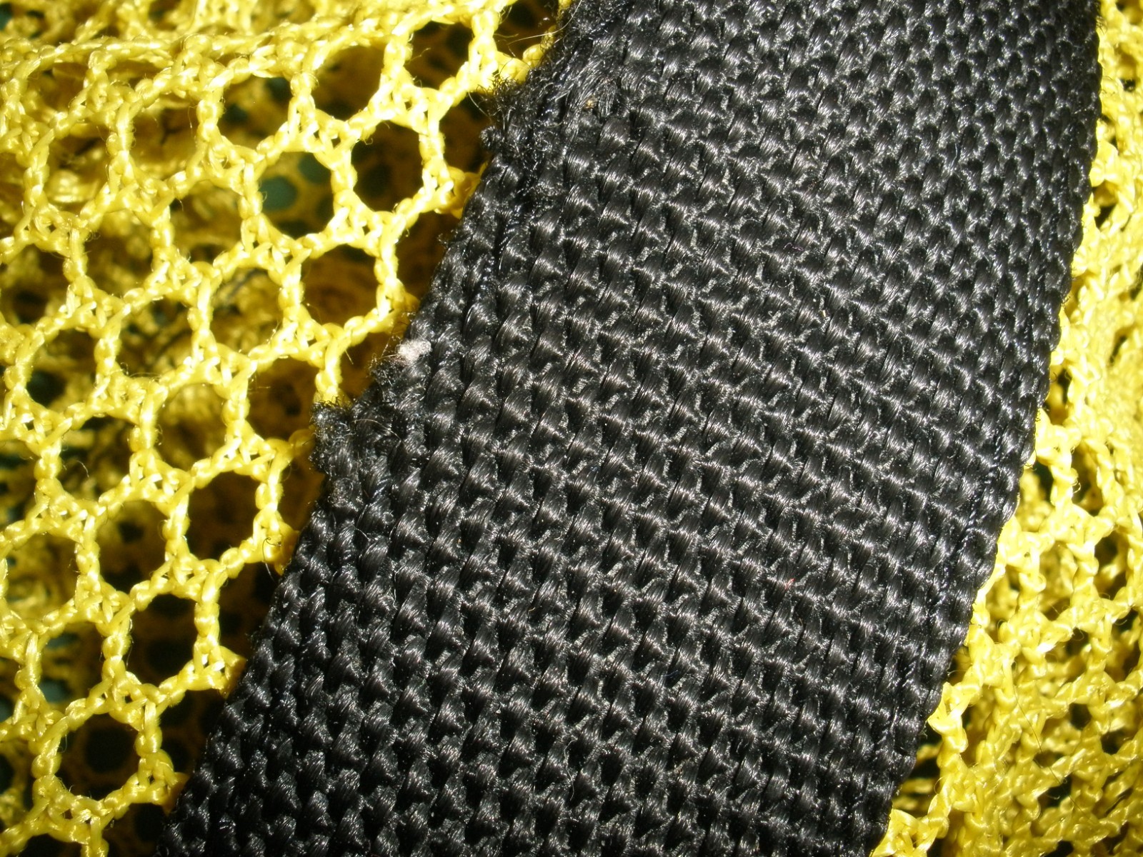 VTG LL Bean Zippered Duffle Tote Style Mesh Bag Yellow Beach Pool Camping (014)