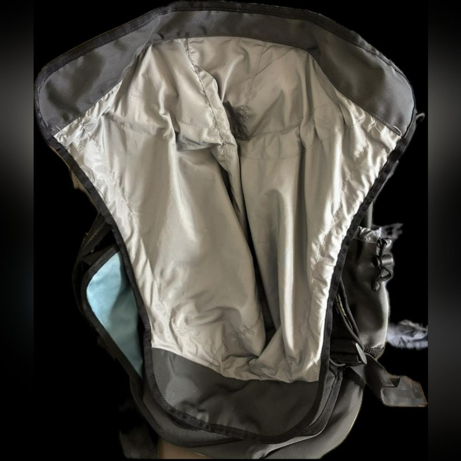Brooklyn Industries Travel Backpack Carry On Hiking Laptop Gear Built-in hood