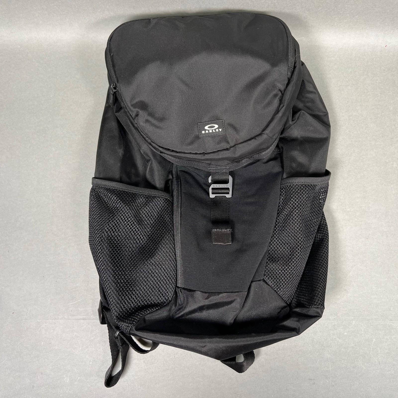 Oakley Clean Days Backpack Black 22L 100% Recycled Nylon Water Repellent MINT