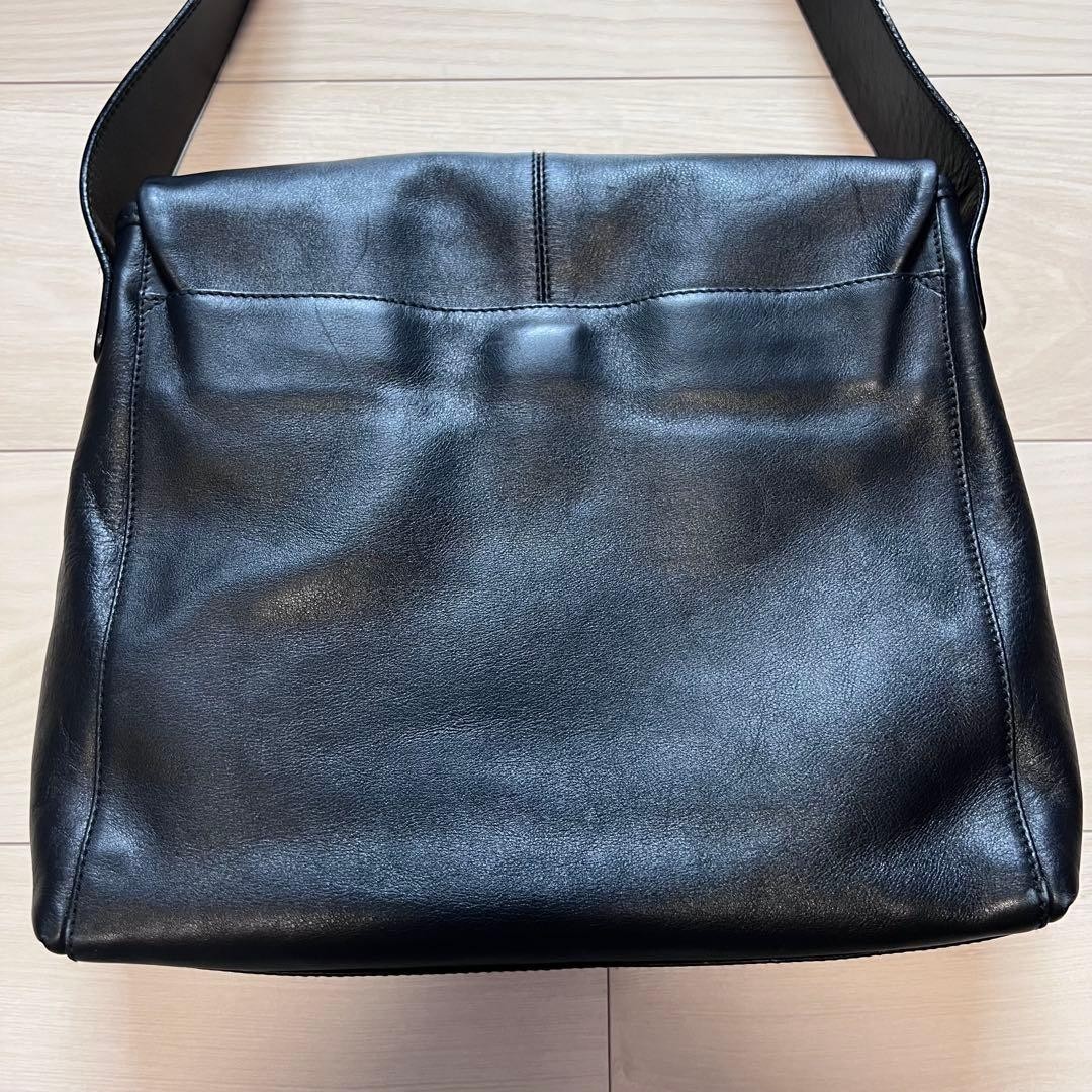 Givenchy Authentic Flap Shoulder Bag Messenger Bag 4G Logo Business Leather