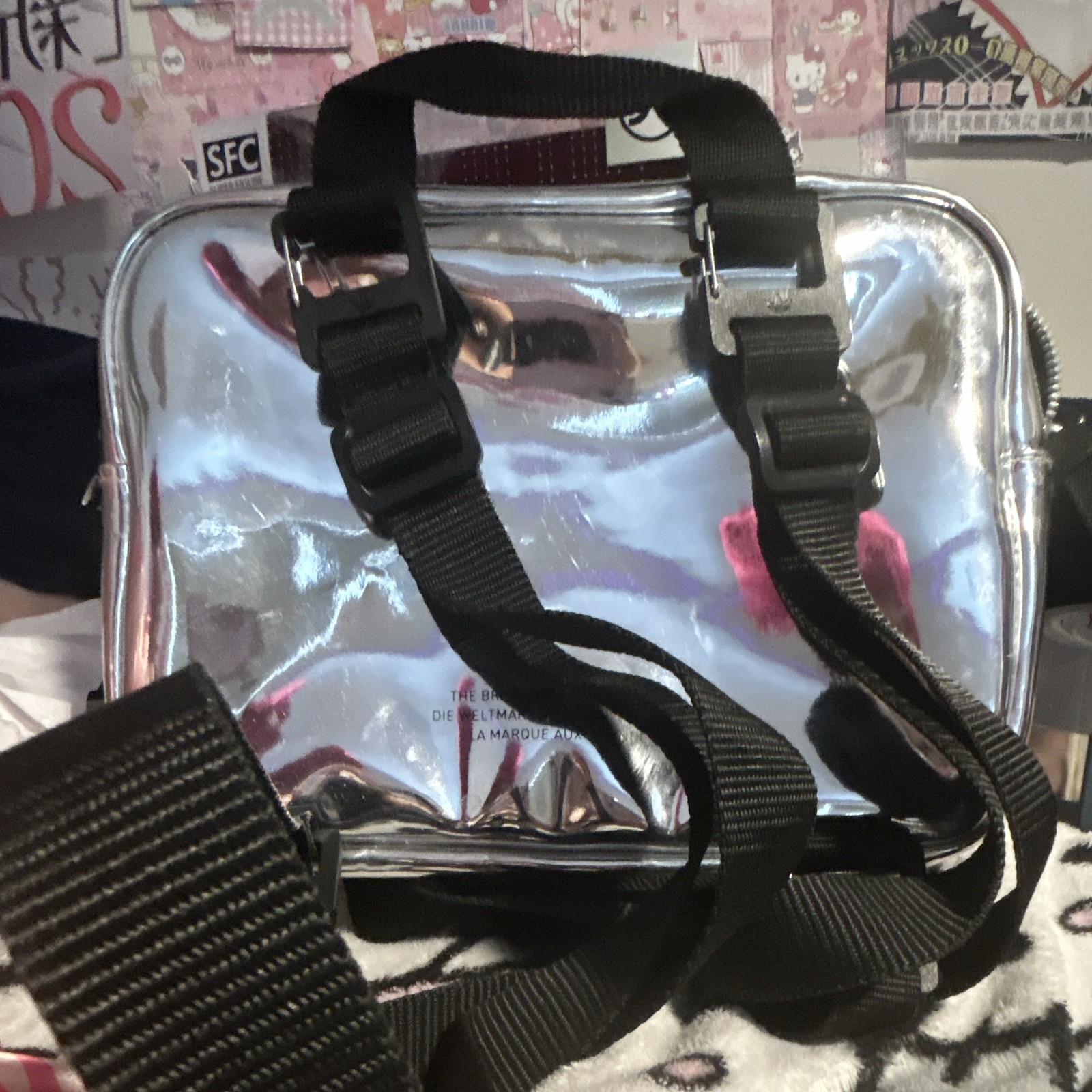 adidas Silver Metallic Crossbody Bag Zip Closure Adjustable Strap Men’s